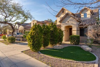 1546 E Nightingale Ln in Gilbert, AZ - Building Photo - Building Photo