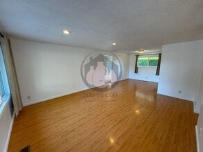 4934 Nina Ave SE in Salem, OR - Building Photo - Building Photo