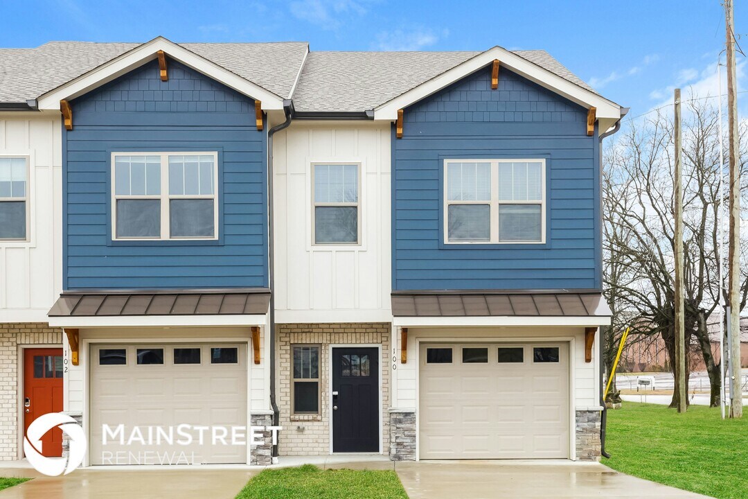 100 Hartsville Ct in Lebanon, TN - Building Photo
