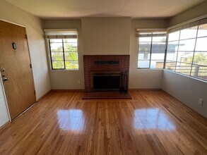 3306 Hawk St in San Diego, CA - Building Photo - Building Photo