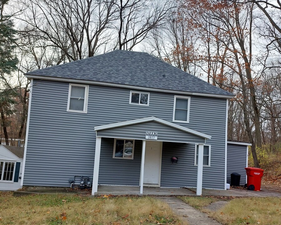 3022 Oakland St in Ames, IA - Foto de edificio