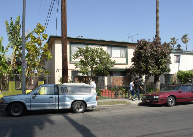 1066 N St Andrews Pl in Los Angeles, CA - Building Photo - Building Photo