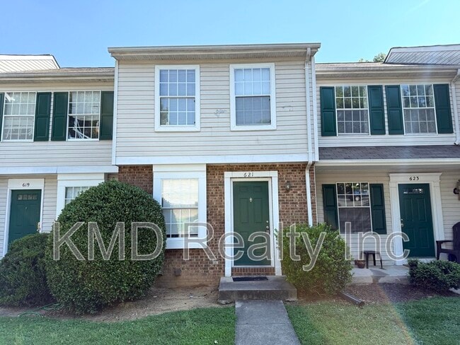 property at 621 Lex Dr