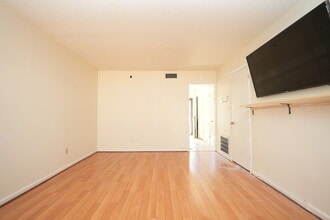 4629 Old Lantern Way in Charlotte, NC - Building Photo - Building Photo
