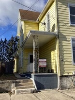 14 S Franklin St in Waynesboro, PA - Building Photo