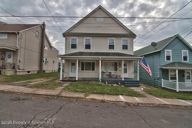19 W Bergh St