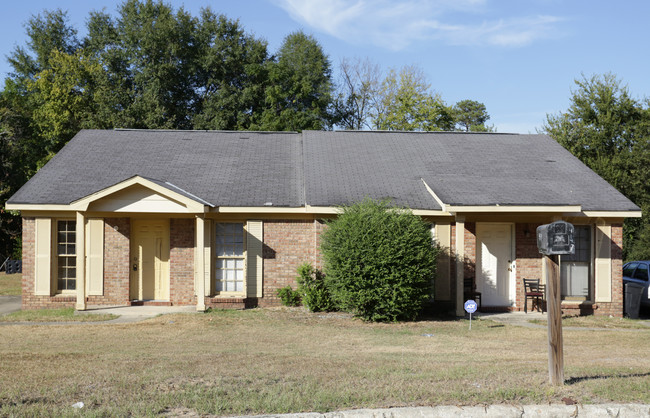 4145-4147 Montclair Dr in Columbus, GA - Building Photo - Building Photo