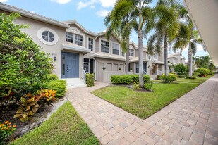 28072 Cavendish Ct in Bonita Springs, FL - Building Photo