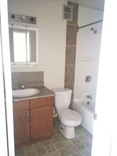 10730 84 Av NW, Unit Sherwood Glen in Edmonton, AB - Building Photo - Building Photo