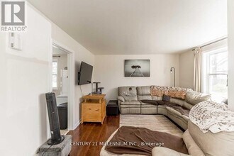 23 2nd St in New Tecumseth, ON - Building Photo - Building Photo
