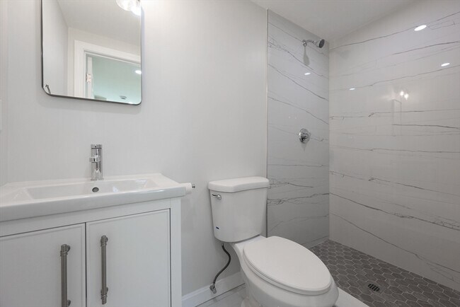 3 Appian Pl, Unit T in Boston, MA - Building Photo - Building Photo