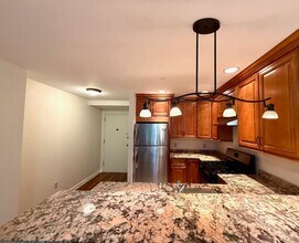 62-48 60th Pl in Queens, NY - Building Photo - Building Photo