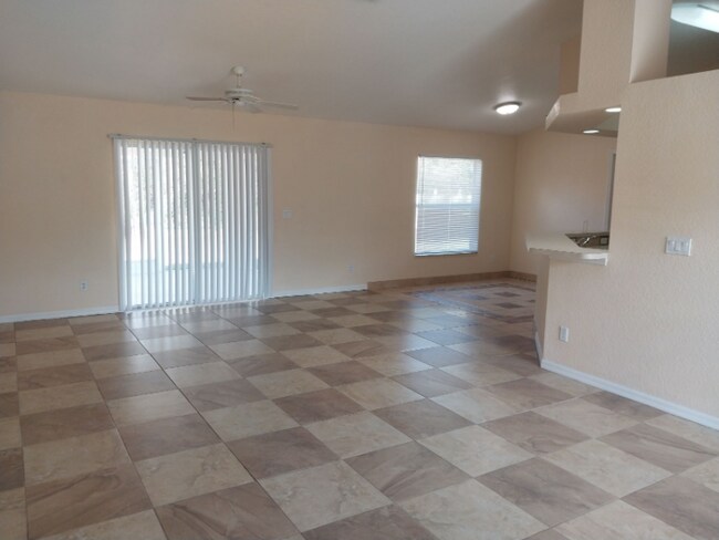 6886 Babbit Ave in North Port, FL - Building Photo - Building Photo