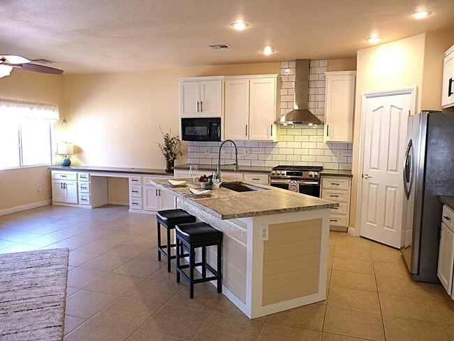 81 Dow Jones St in Henderson, NV - Building Photo - Building Photo