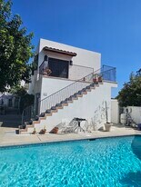 935 N Florence St in Burbank, CA - Building Photo
