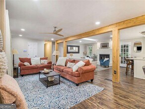 2810 Dunnington Cir in Chamblee, GA - Foto de edificio - Building Photo