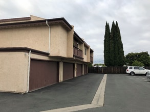 8602 Chapman Ave in Garden Grove, CA - Building Photo - Building Photo