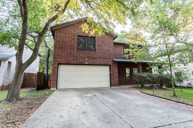 1900 Quivira Rd in Austin, TX - Building Photo - Building Photo