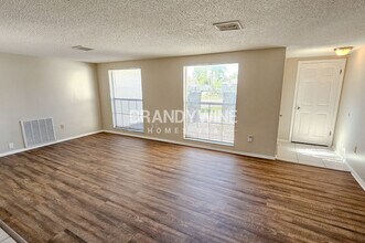 6135 Seabreeze Dr in Port Richey, FL - Building Photo - Building Photo