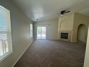 490 Blue Sage Ave SW in Los Lunas, NM - Building Photo - Building Photo