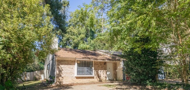 property at 1526 Merry Oaks Ct