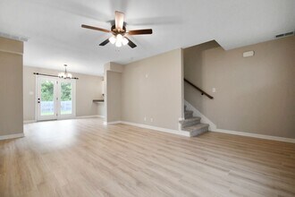 1187 Cottonwood Dr in Clarksville, TN - Building Photo - Building Photo
