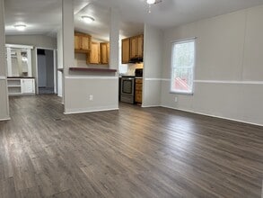 237 Laurel Ln in Florence, SC - Building Photo - Building Photo