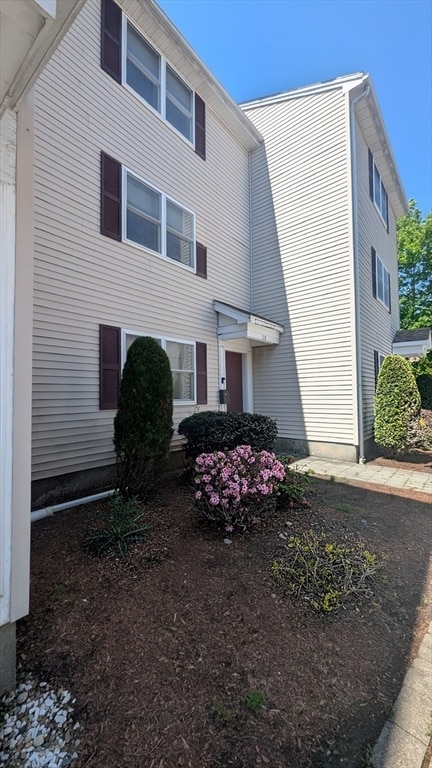11 Endicott St in Peabody, MA - Building Photo - Building Photo