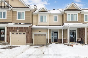196 Bandelier Way in Ottawa, ON - Building Photo