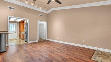 1800 Poinsettia Ave in Tarpon Springs, FL - Building Photo - Building Photo