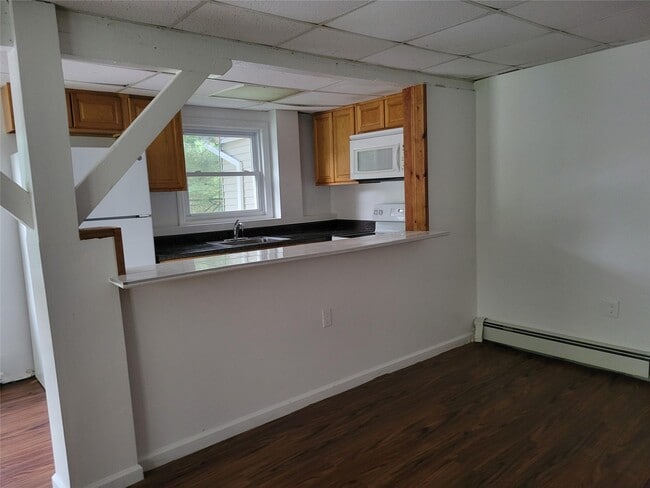 10 Henning Dr in Montrose, NY - Building Photo - Building Photo