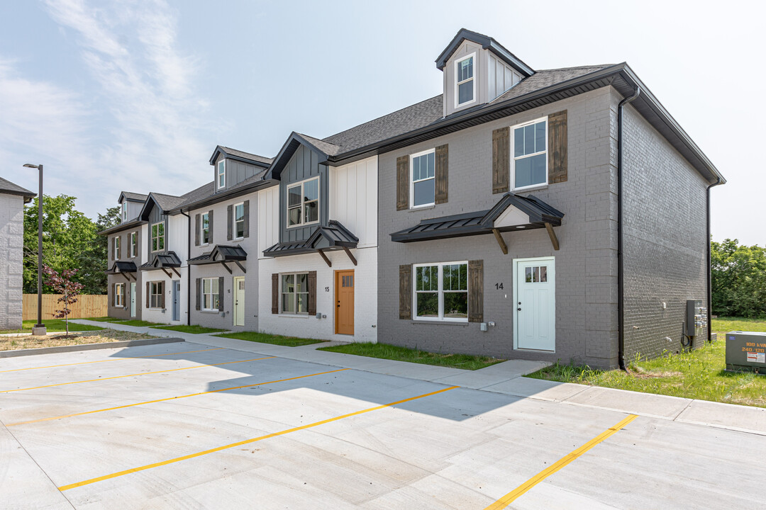 Cedar City Townhomes in Lebanon, TN - Building Photo