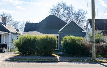 1422 Beaumont Ave in Knoxville, TN - Building Photo - Building Photo