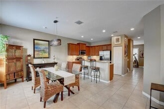 256 SW 6th Ct in Pompano Beach, FL - Foto de edificio - Building Photo