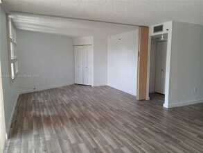 1300 St Charles Pl in Pembroke Pines, FL - Building Photo - Building Photo