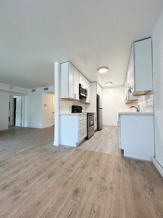 1849 S Bentley Ave in Los Angeles, CA - Building Photo