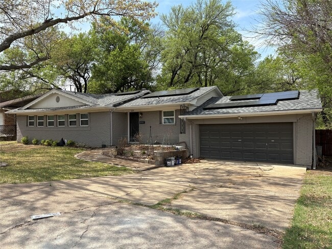 property at 529 NE 4th St