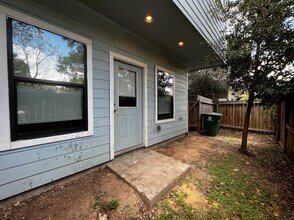 8710 Knox St-Unit -A in Houston, TX - Building Photo - Building Photo