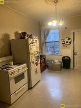 12 Euston St, Unit 1 in Brookline, MA - Building Photo - Building Photo