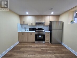 64 Morningside Ave in Toronto, ON - Building Photo - Building Photo