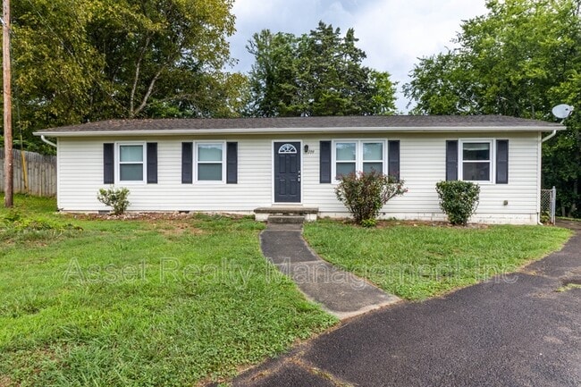 property at 709 Brookridge Cir SW