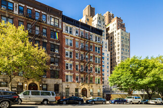 328 W 96th St in New York, NY - Foto de edificio - Primary Photo