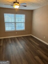 4155 Park Chase Dr in East Point, GA - Foto de edificio - Building Photo
