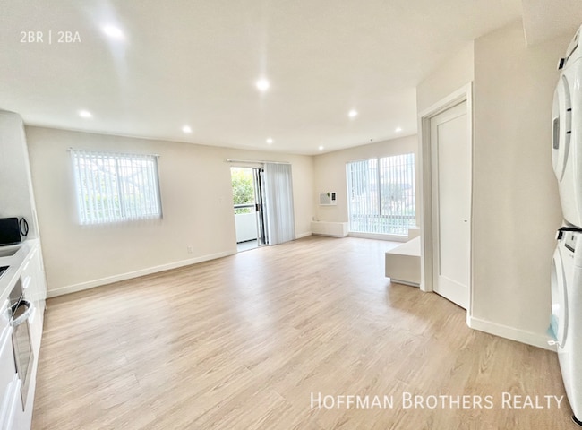 860 S Ardmore Ave, Unit 308 in Los Angeles, CA - Building Photo - Building Photo