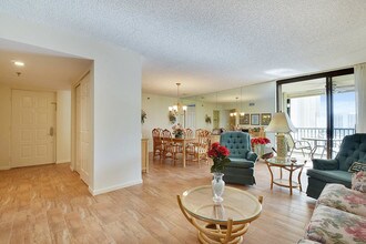 19800 Sandpointe Bay Dr-Unit -606 in Tequesta, FL - Building Photo - Building Photo