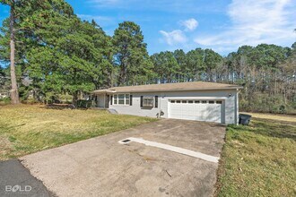 6863 Washington Ln in Shreveport, LA - Building Photo - Building Photo