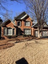 4035 Vista Point Ln in Suwanee, GA - Building Photo