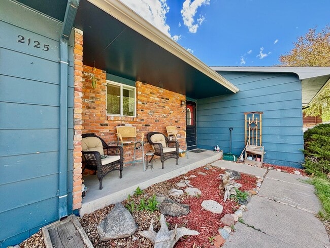 2125 Dover Dr in Fort Collins, CO - Building Photo - Building Photo