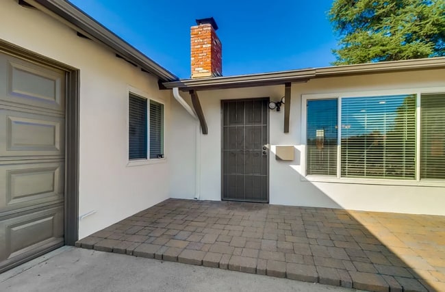 6791 Alamo Way in La Mesa, CA - Building Photo - Building Photo