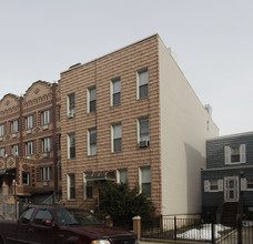 718 Leonard St in Brooklyn, NY - Building Photo - Building Photo